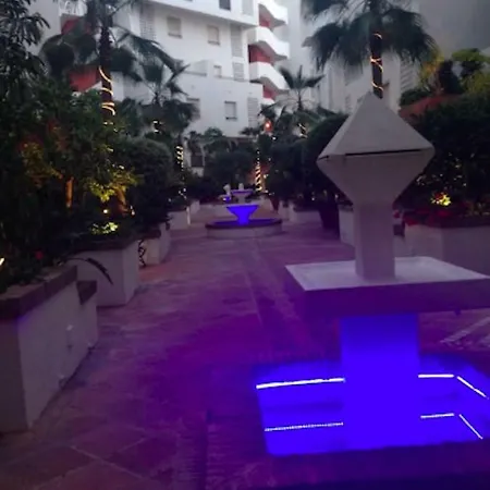 Appartamento Puerto Banus With Private Garden Marbella Esterno foto