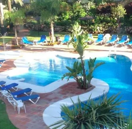 Appartamento Puerto Banus With Private Garden Marbella Esterno foto